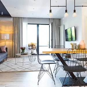 Union Pearl - Center-sky Bar At 12th Floor Bucureşti