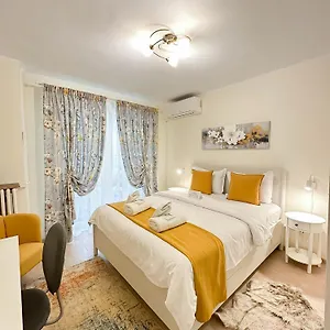 Apartment Sunrise Center