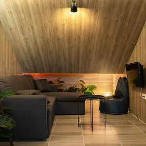https://perfect-stay-central-suite.hotels-of-thessaloniki.com