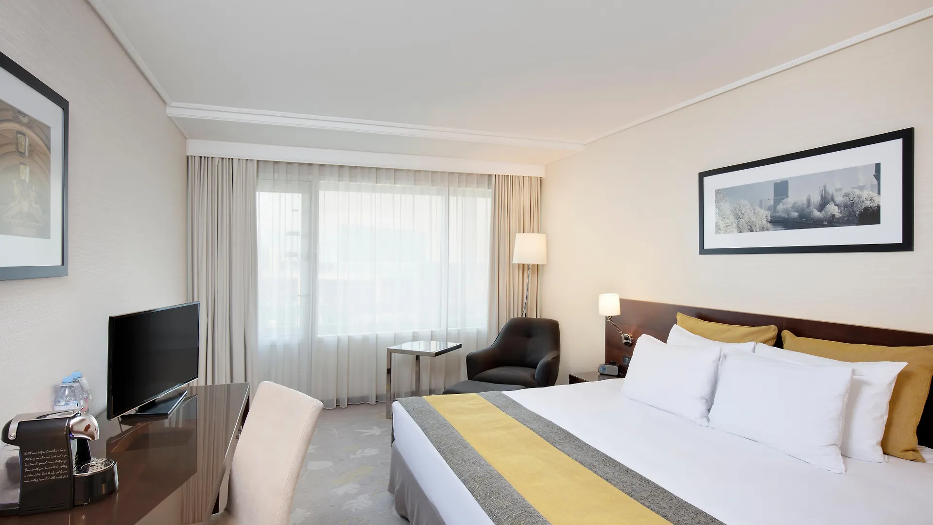 Crowne Plaza Bucharest By Ihg Hotel