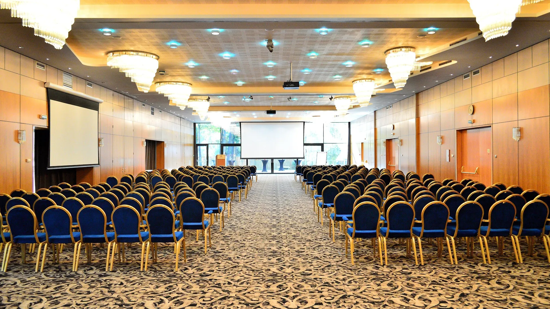 ****  Crowne Plaza Bucharest By Ihg Hotel România