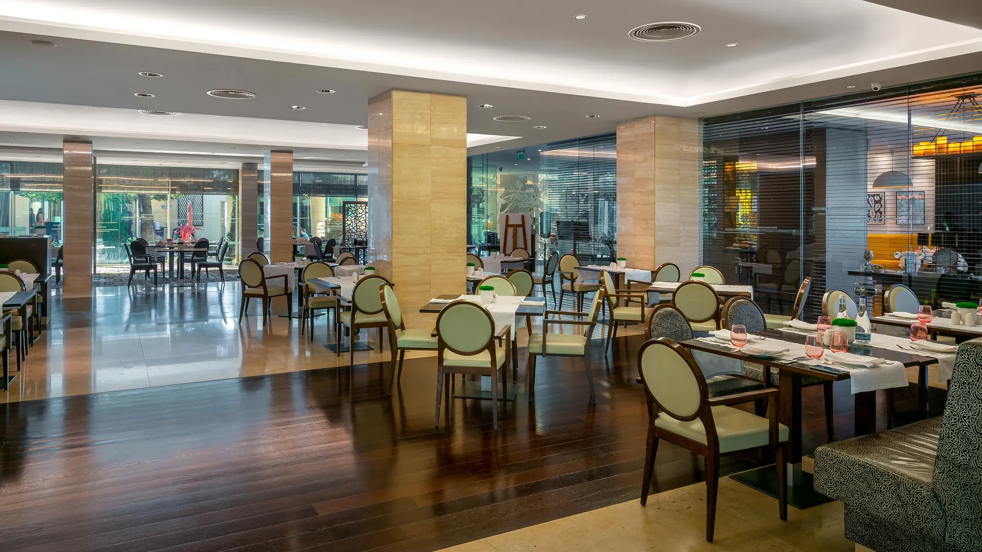 Crowne Plaza Bucharest By Ihg Hotel
