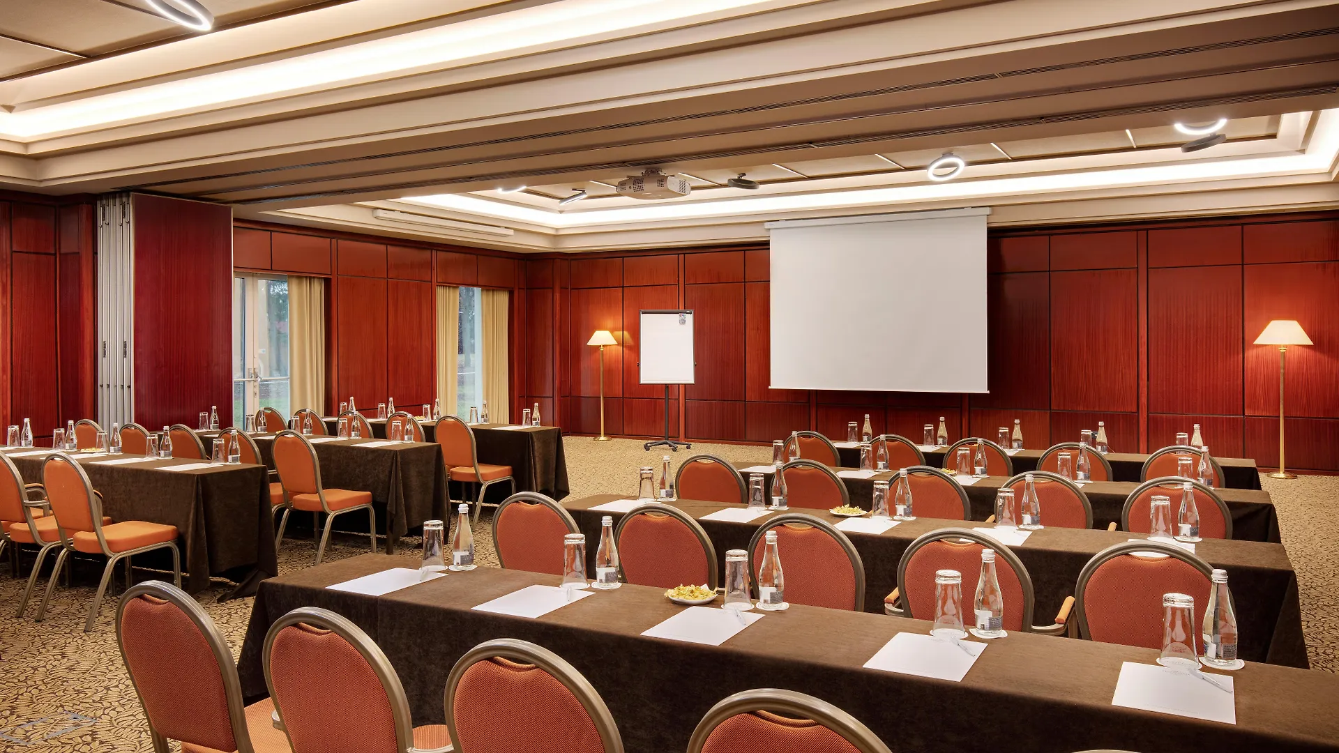 Crowne Plaza Bucharest By Ihg Hotel