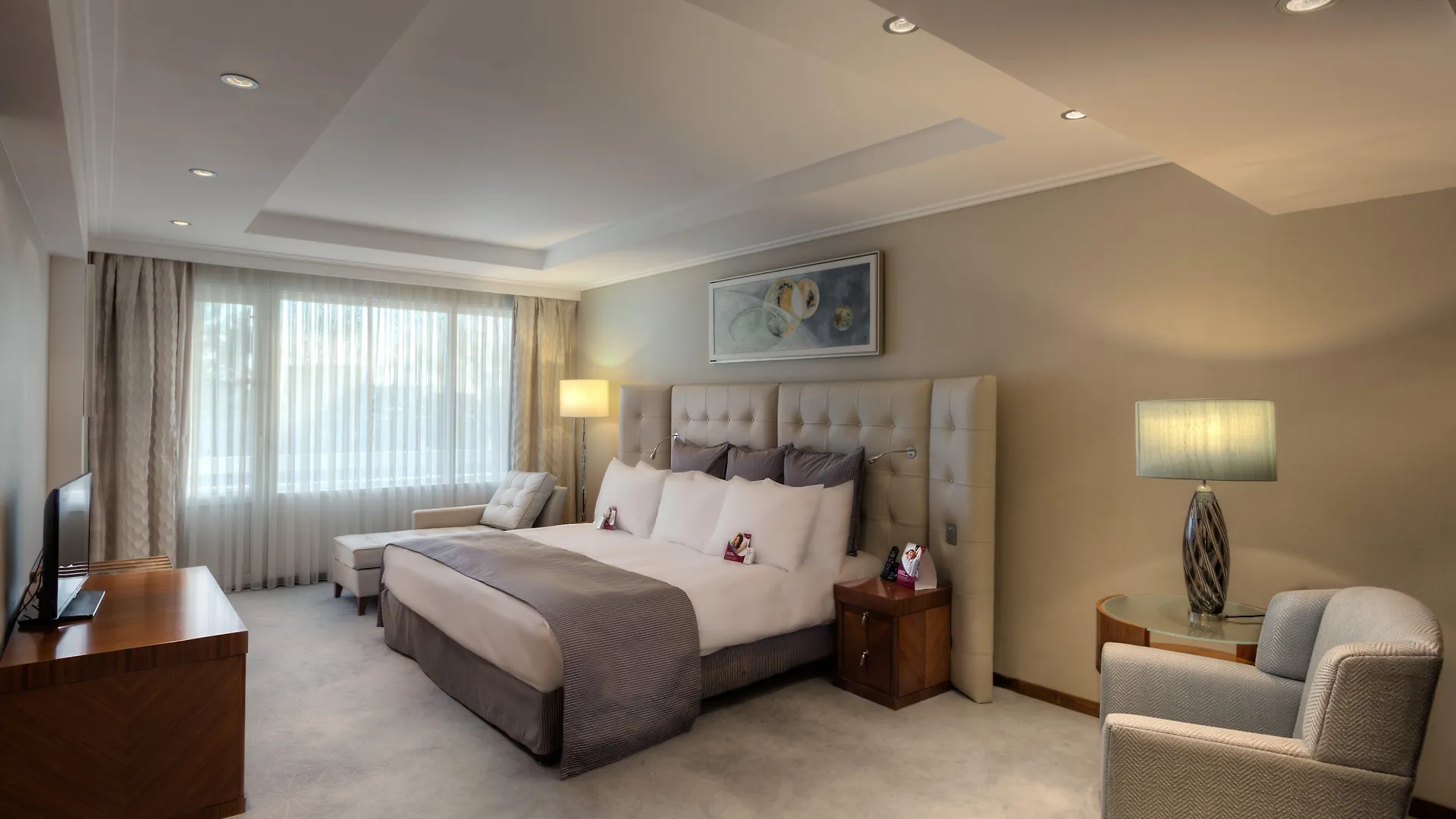 Crowne Plaza Bucharest By Ihg Hotel 4*,